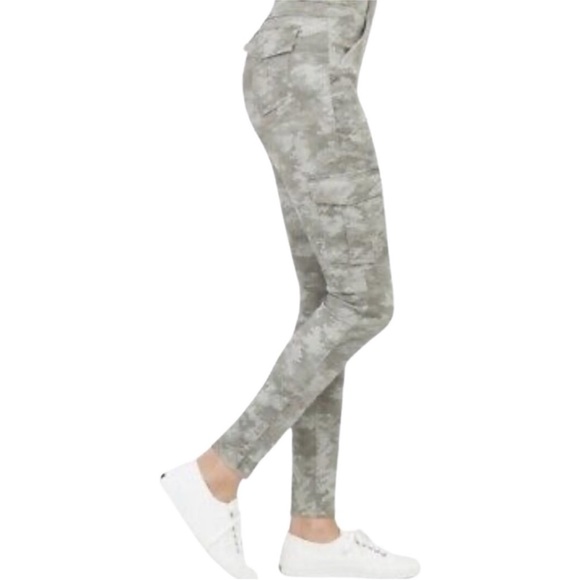 SPANX Camo Pants Size XL - Picture 10 of 11